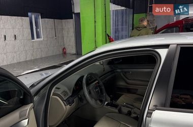 Седан Audi A4 2005 в Надворной
