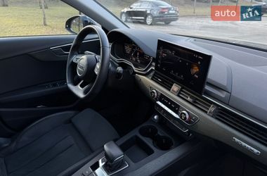 Седан Audi A4 2021 в Киеве