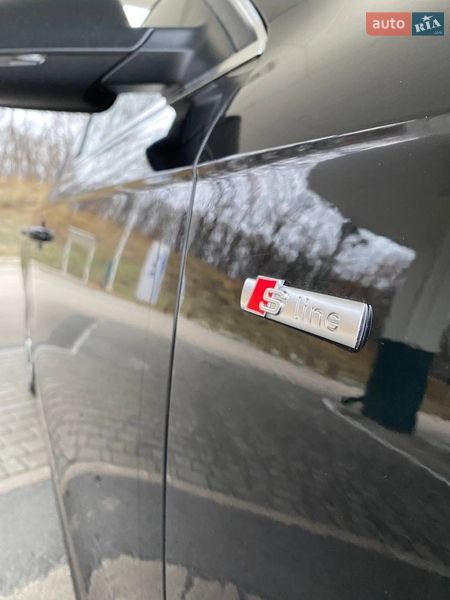 Седан Audi A4 2014 в Житомирі