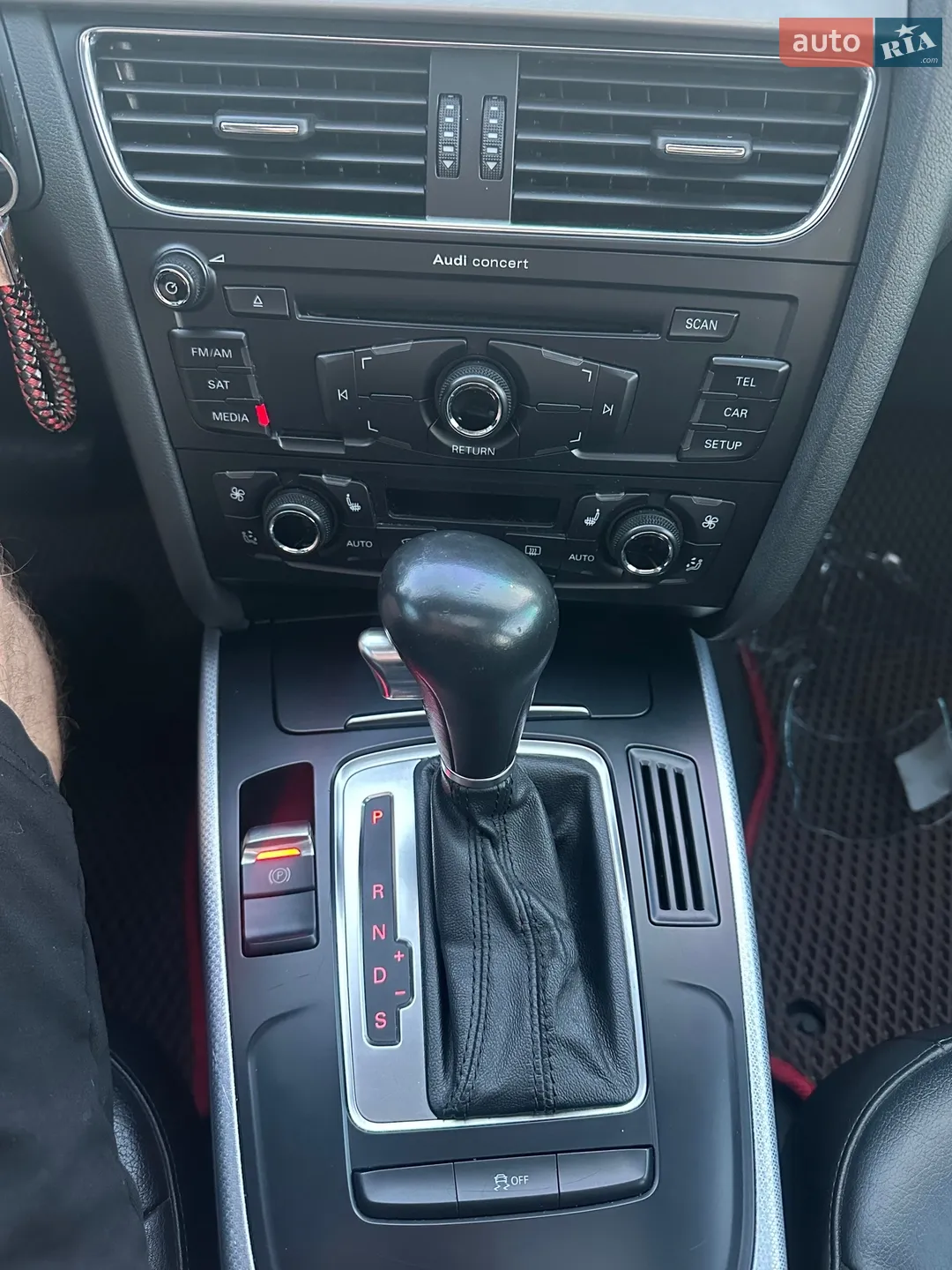 2011 Audi A4 - мініатюра 12
