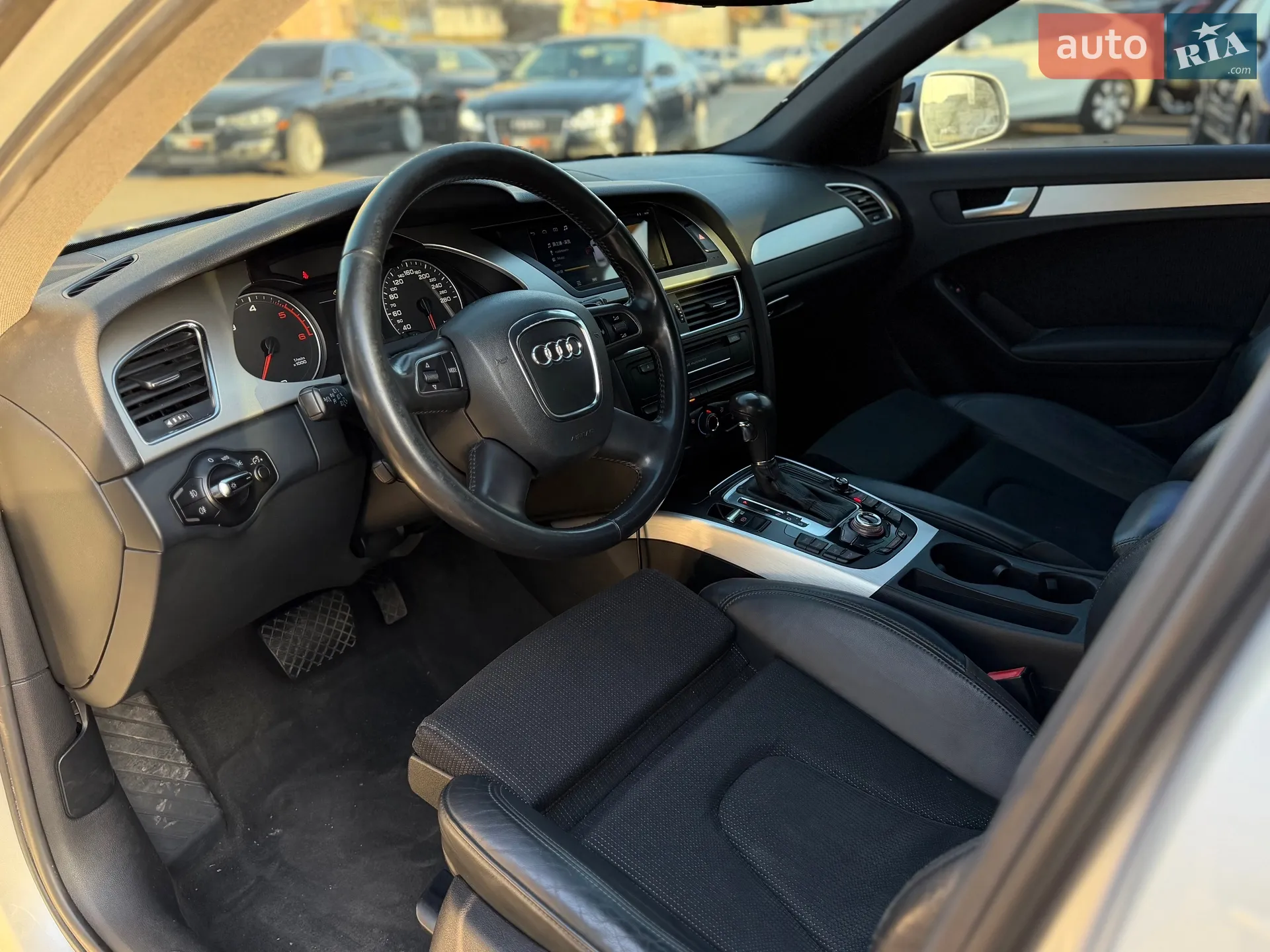 2011 Audi A4 - мініатюра 23
