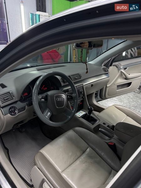 Седан Audi A4 2005 в Надвірній