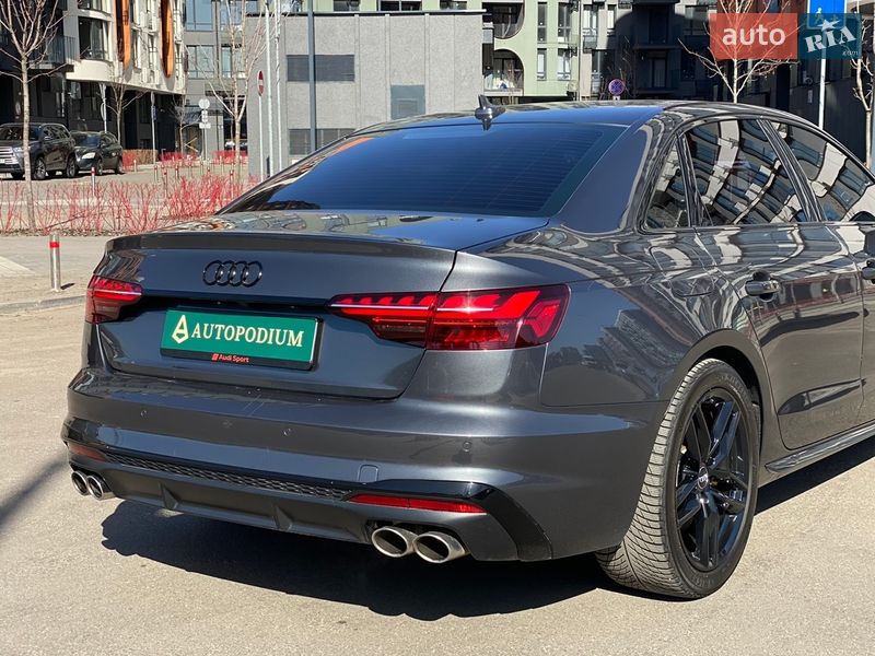 Седан Audi A4 2020 в Киеве