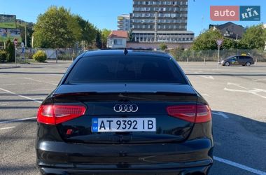 Седан Audi A4 2015 в Ивано-Франковске