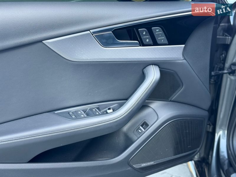 Седан Audi A4 2021 в Киеве