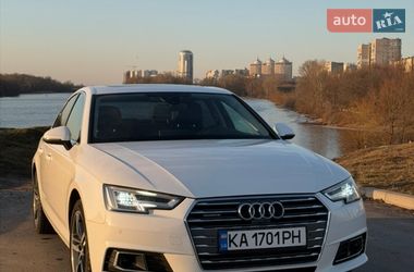 Седан Audi A4 2016 в Киеве