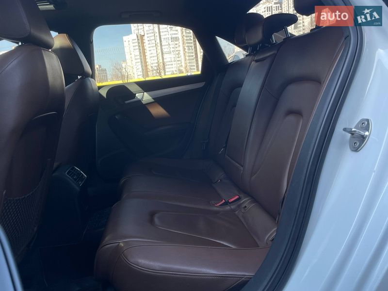 Седан Audi A4 2013 в Києві