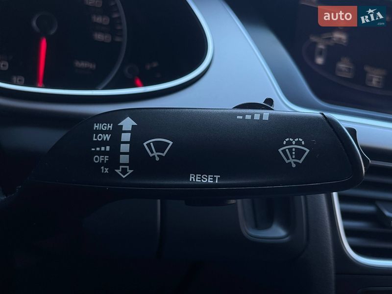Седан Audi A4 2013 в Києві