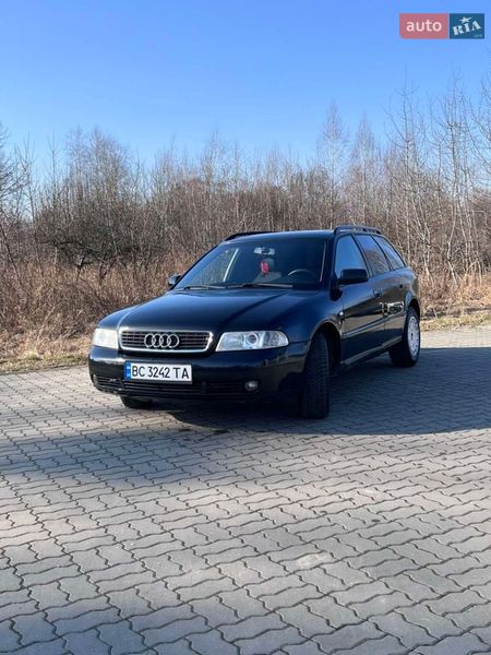 Універсал Audi A4 2000 в Стрию