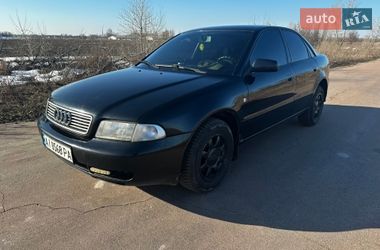 Седан Audi A4 1996 в Бобрику