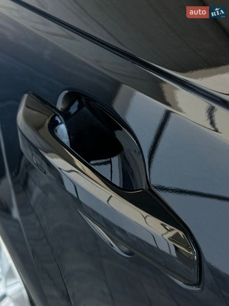 Седан Audi A4 2017 в Рівному