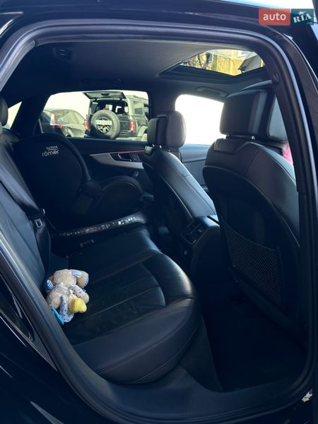 Седан Audi A4 2017 в Рівному