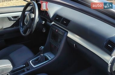 Седан Audi A4 2006 в Хороле