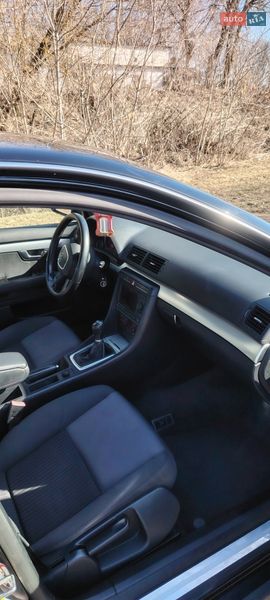Седан Audi A4 2006 в Хороле