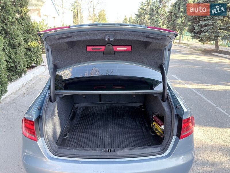 Седан Audi A4 2008 в Теплодаре