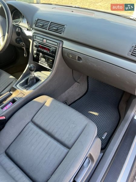 Универсал Audi A4 2001 в Нововолынске