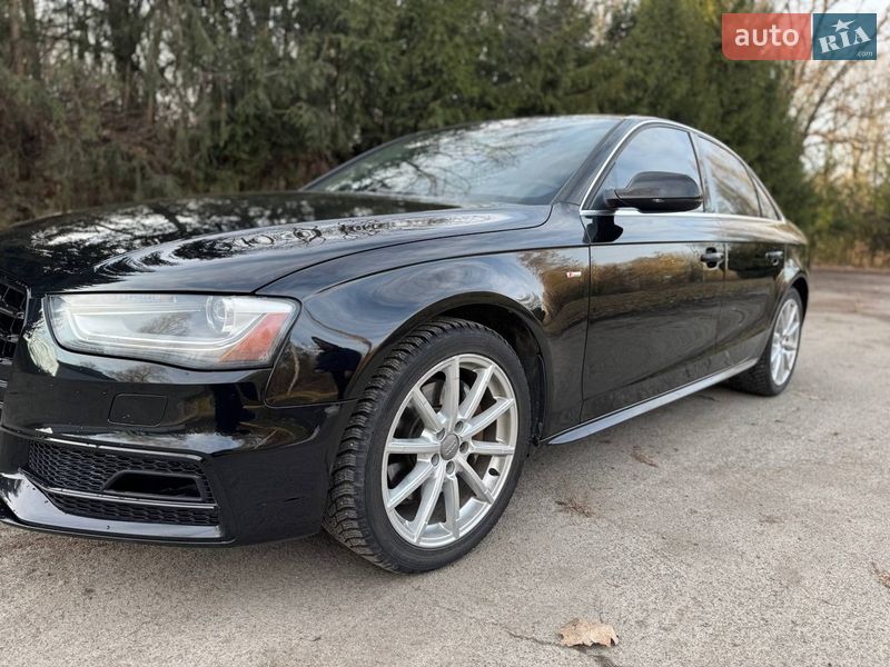 Седан Audi A4 2014 в Винниках