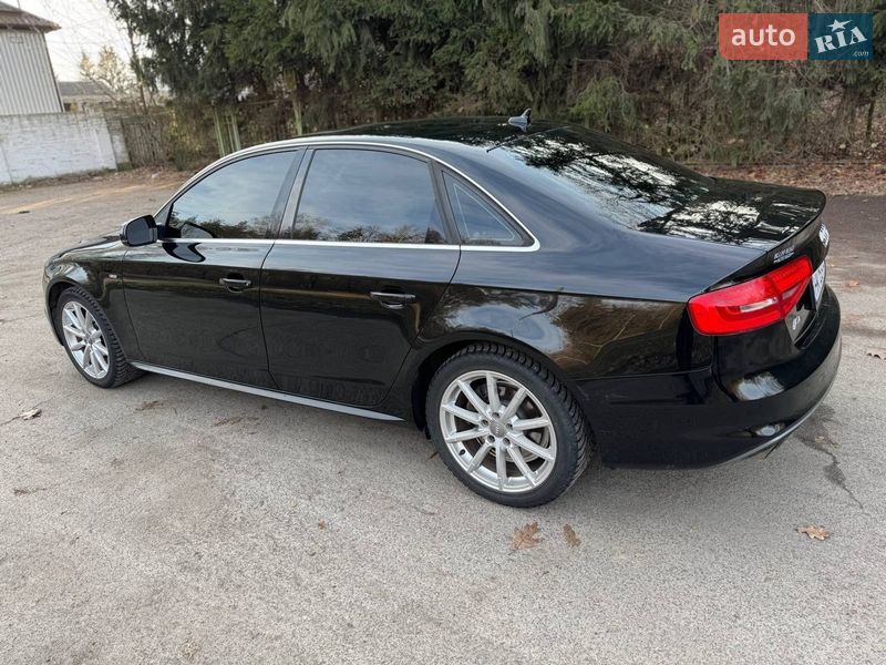 Седан Audi A4 2014 в Винниках