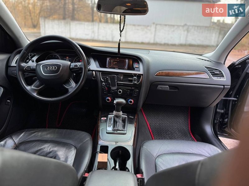 Седан Audi A4 2014 в Винниках