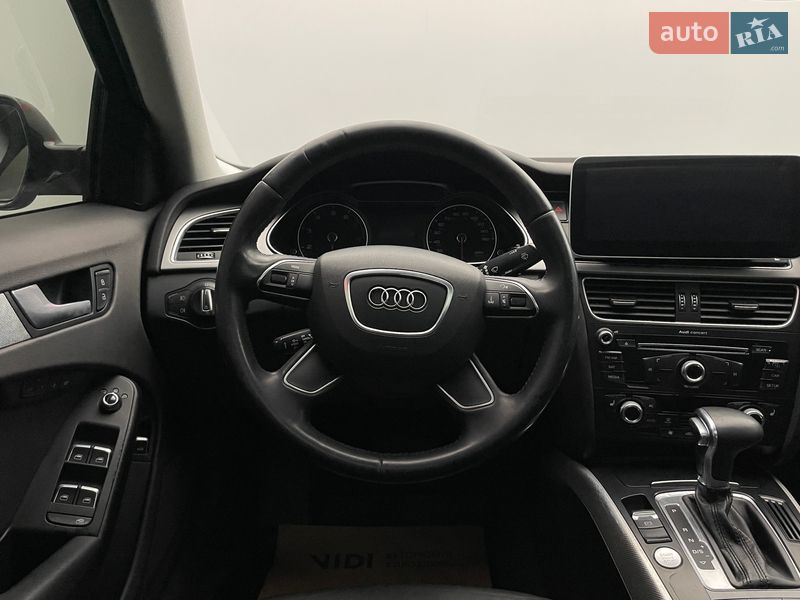 Седан Audi A4 2013 в Києві