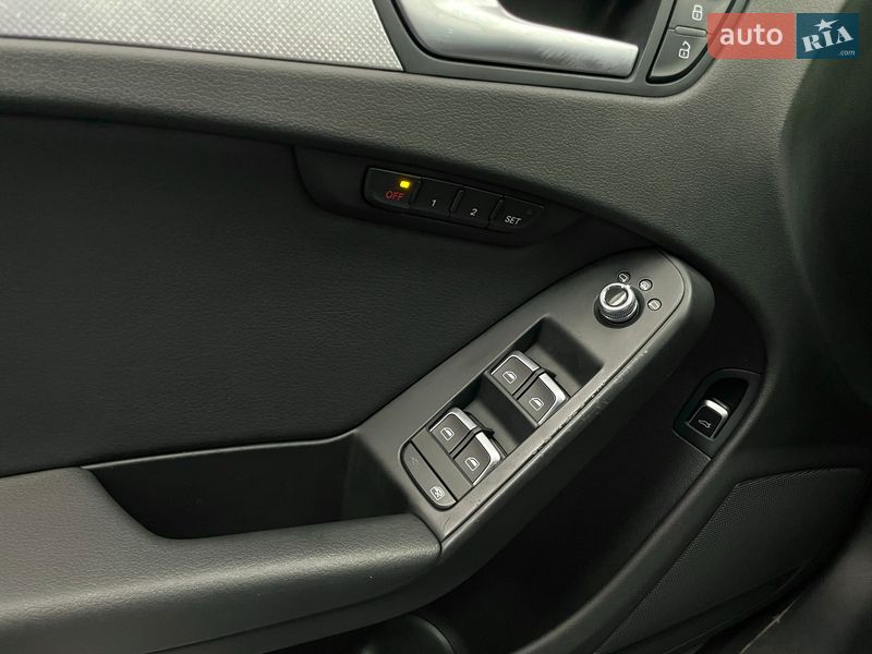 Седан Audi A4 2013 в Києві