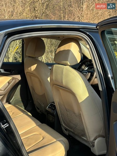 Седан Audi A4 2013 в Бобрке