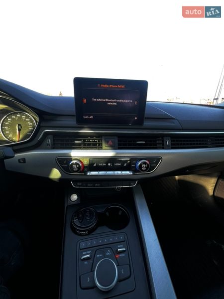 Седан Audi A4 2017 в Ивано-Франковске