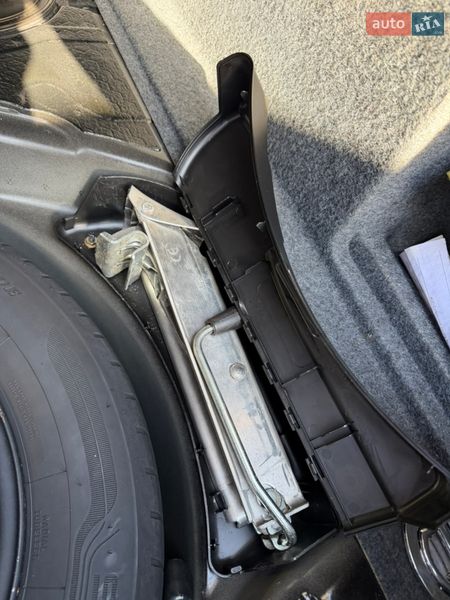 Седан Audi A4 2005 в Днепре