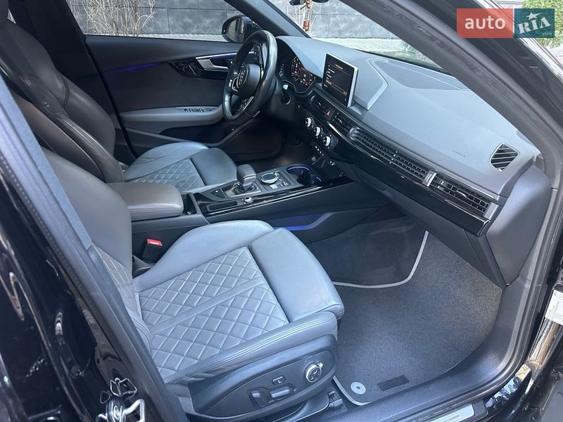 Седан Audi A4 2018 в Броварах