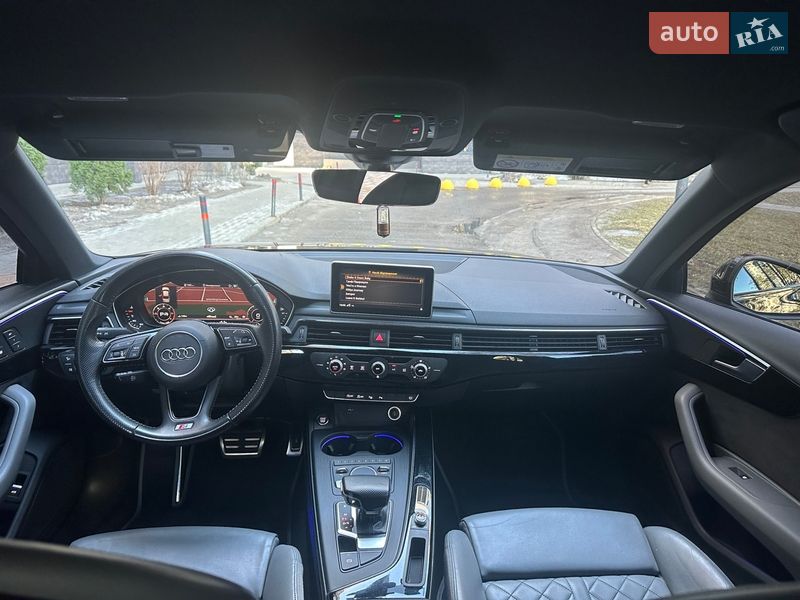 Седан Audi A4 2018 в Броварах