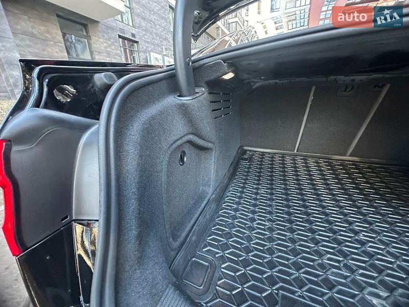 Седан Audi A4 2018 в Броварах