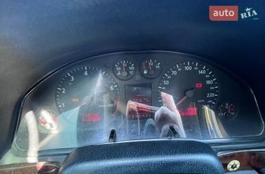 Седан Audi A4 2000 в Виннице