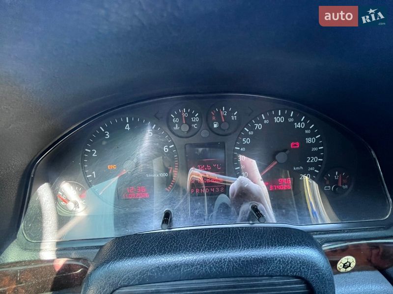 Седан Audi A4 2000 в Виннице