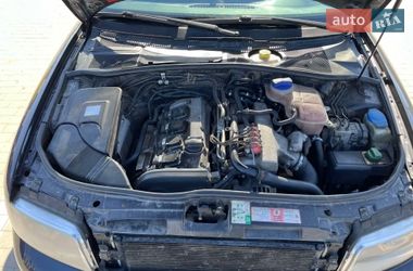 Седан Audi A4 2000 в Виннице