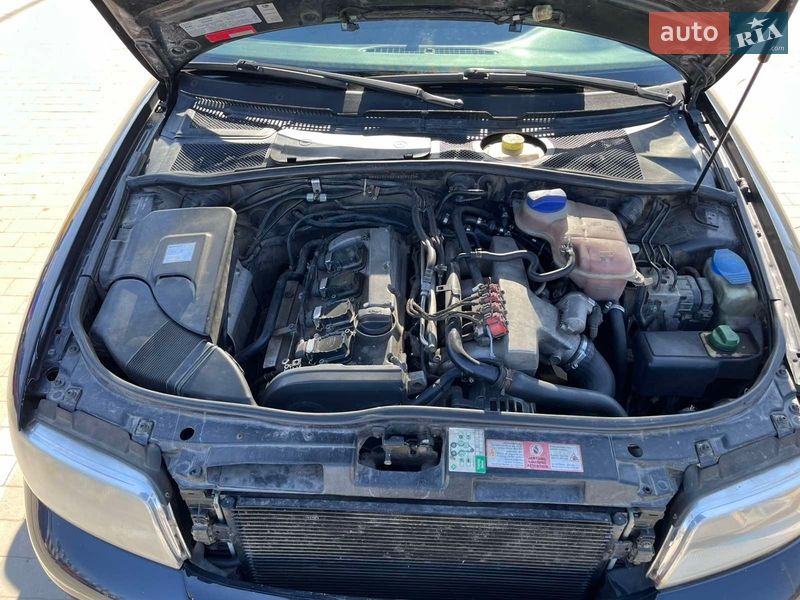 Седан Audi A4 2000 в Виннице