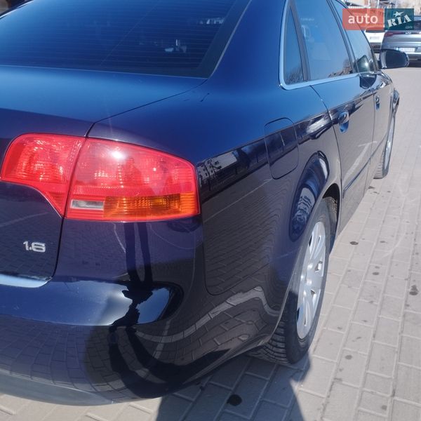 Седан Audi A4 2007 в Староконстантинове
