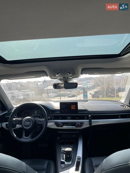 Седан Audi A4 2016 в Чернівцях