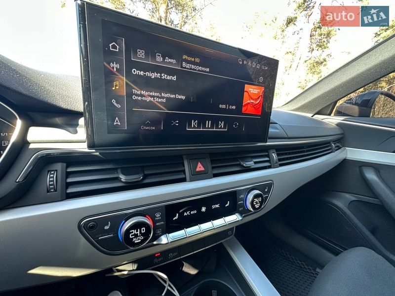 Универсал Audi A4 2020 в Киеве