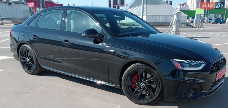 Седан Audi A4 2023 в Киеве