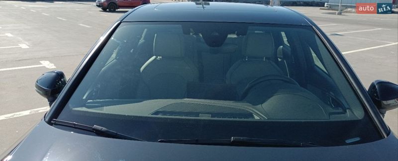 Седан Audi A4 2023 в Киеве