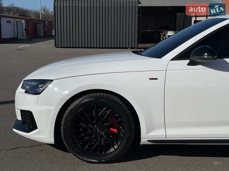 Седан Audi A4 2016 в Киеве