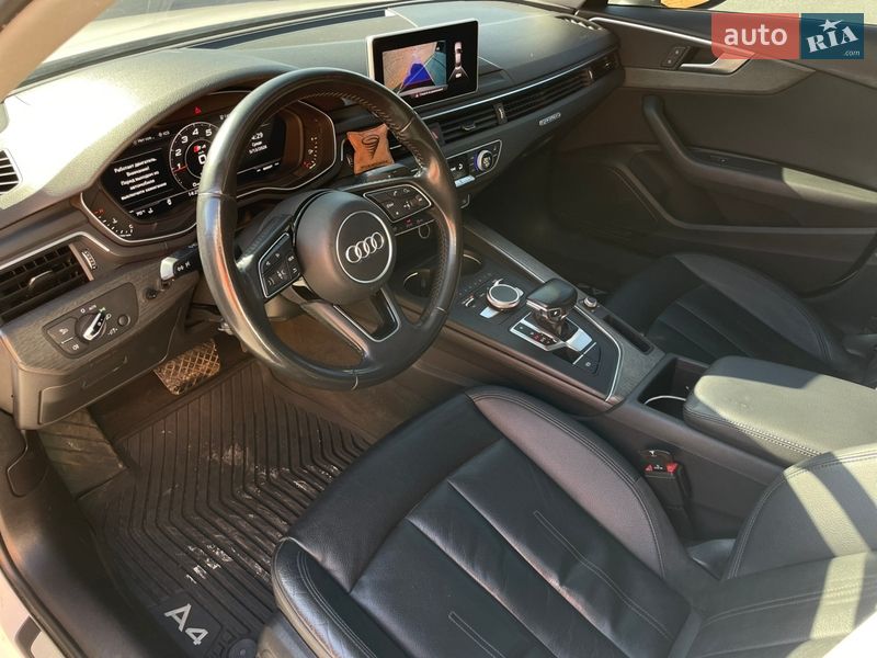 Седан Audi A4 2016 в Киеве