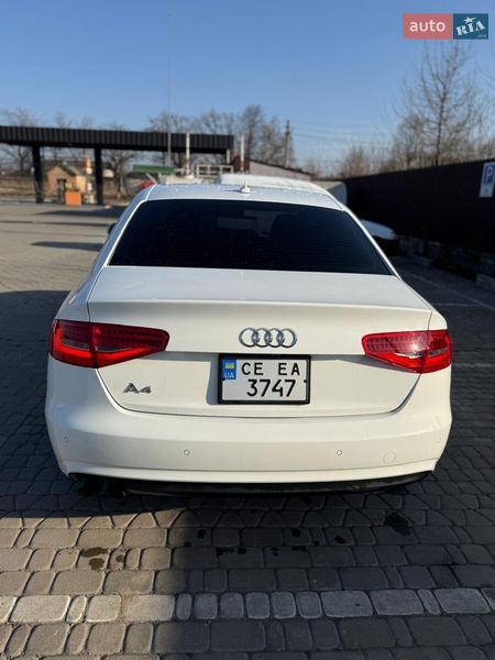 Седан Audi A4 2013 в Вижнице