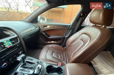 Седан Audi A4 2013 в Вижнице