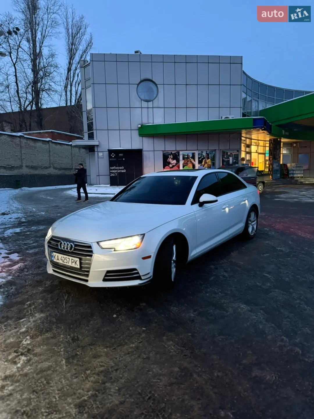 2017 Audi A4 - фото 1
