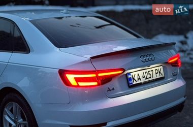 Седан Audi A4 2017 в Киеве