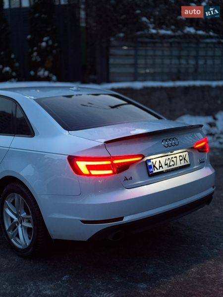 Седан Audi A4 2017 в Киеве