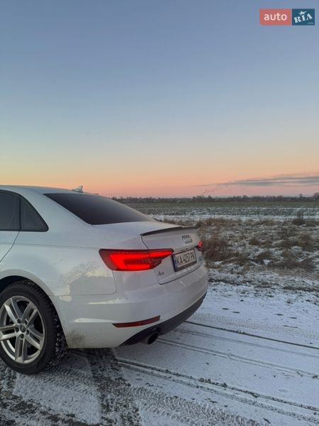 Седан Audi A4 2017 в Киеве