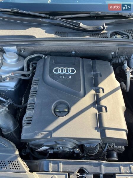 Седан Audi A4 2015 в Львове