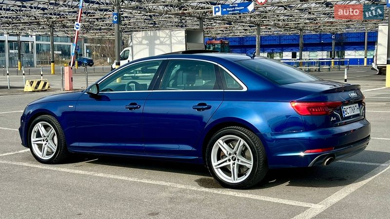 Седан Audi A4 2016 в Львові